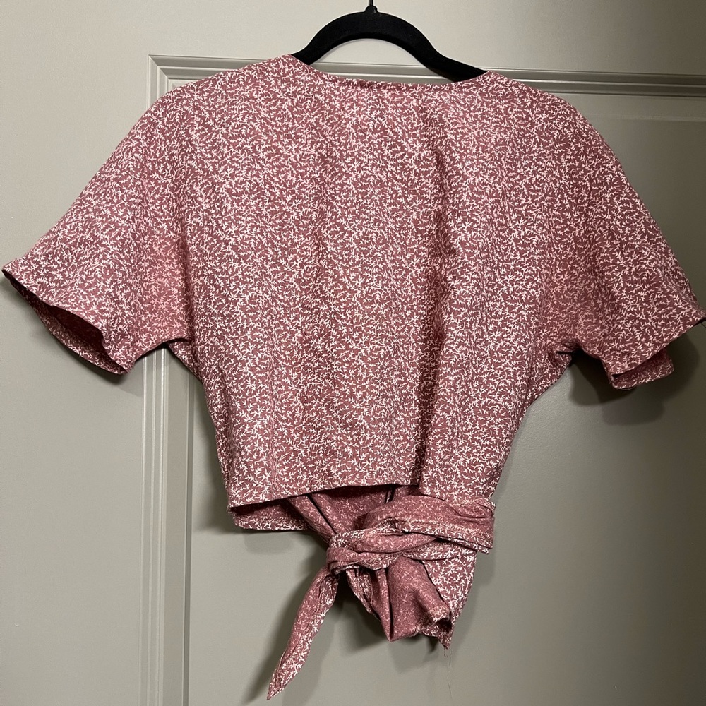 Princess Polly Pink Floral Wrap/Tie Jazzly Top - Picture 5 of 8